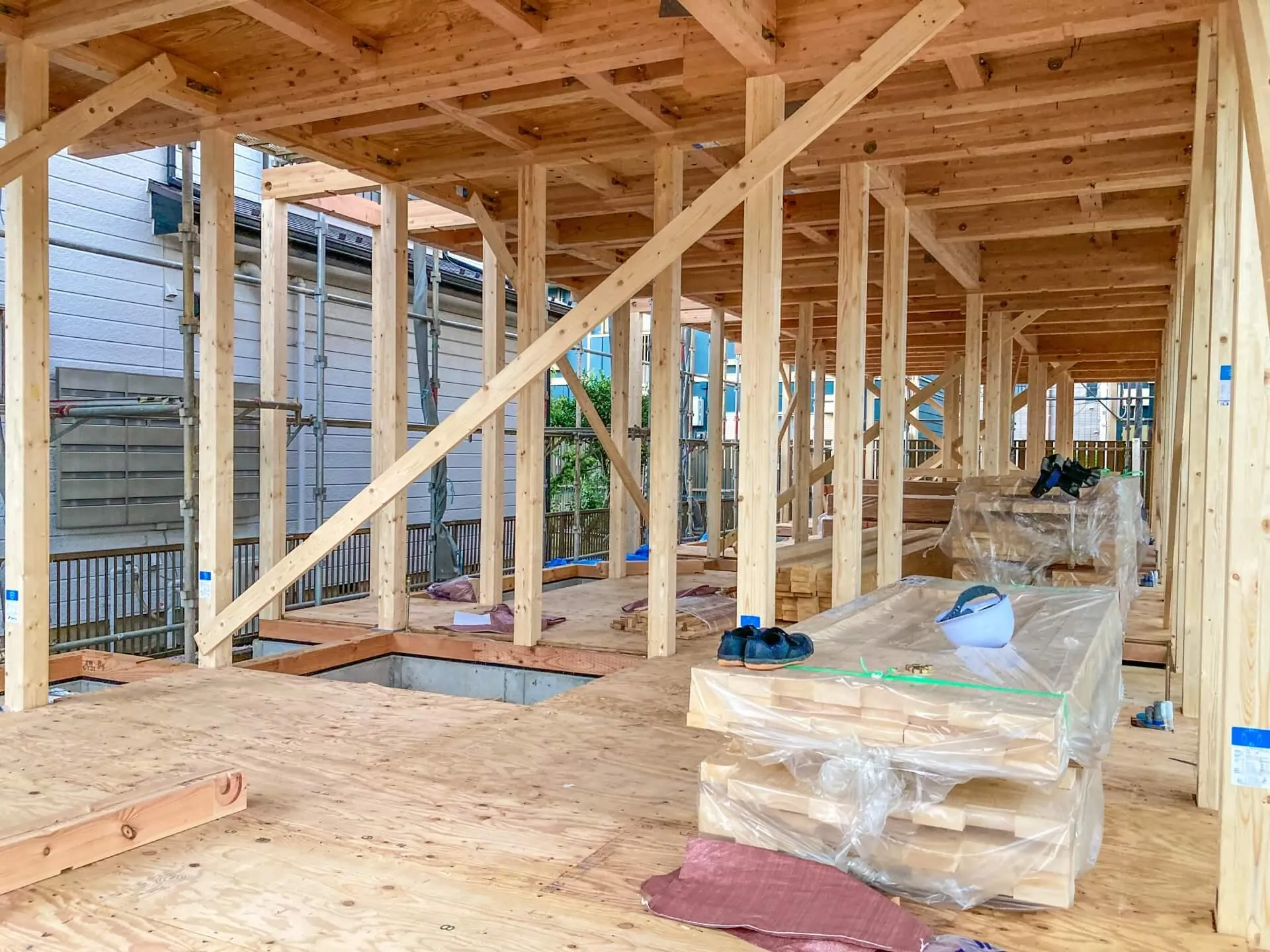 木造建築の作業現場
